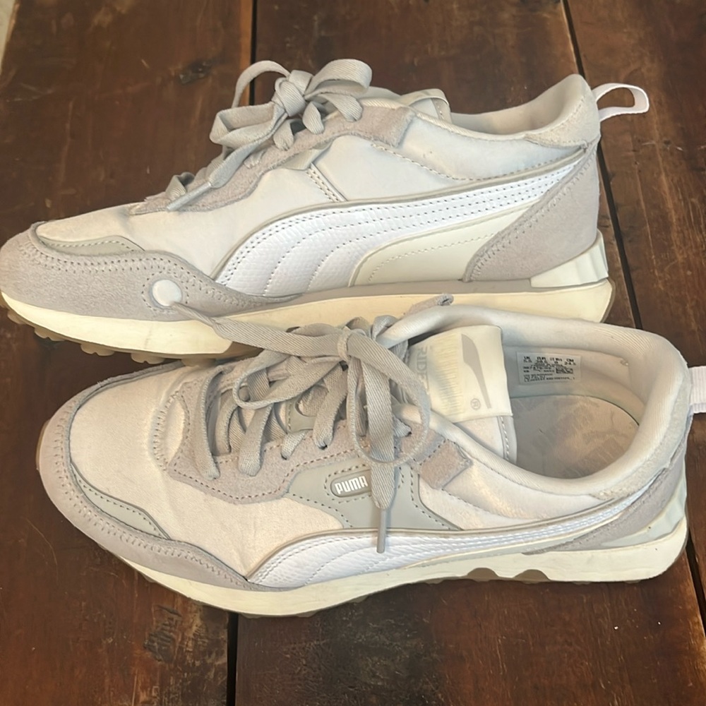 Puma Rider FV Sneakers size 8